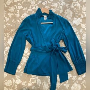 Diane Von Furstenburg Blue Wrap silk blouse - Size 2